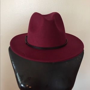 Maroon red felt hat